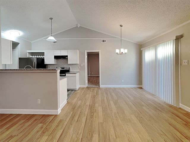 328 Teakwood Lane, Lewisville, TX 75067