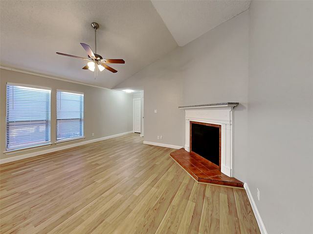 328 Teakwood Lane, Lewisville, TX 75067
