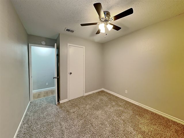 328 Teakwood Lane, Lewisville, TX 75067