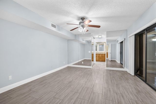 8377 Boca Rio Drive 8377, Boca Raton, FL 33433