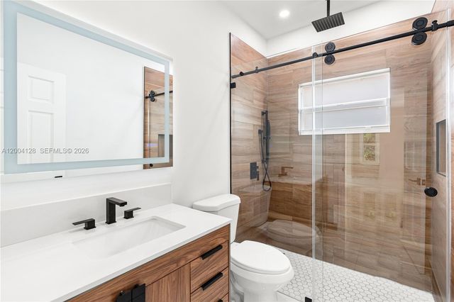 2413 N Greenway Dr, Coral Gables, FL 33134