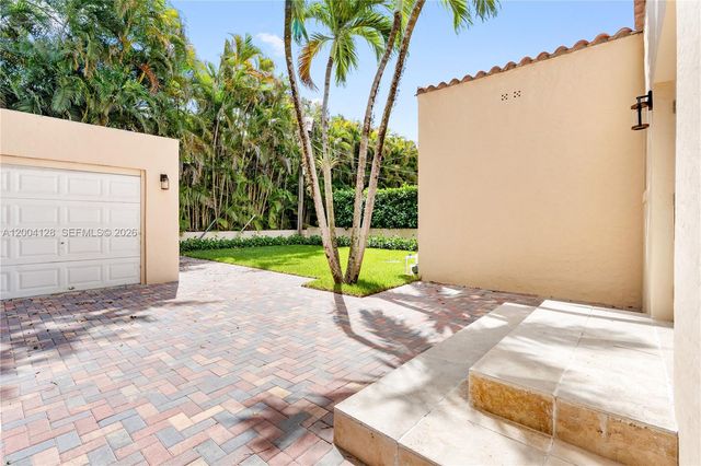 2413 N Greenway Dr, Coral Gables, FL 33134