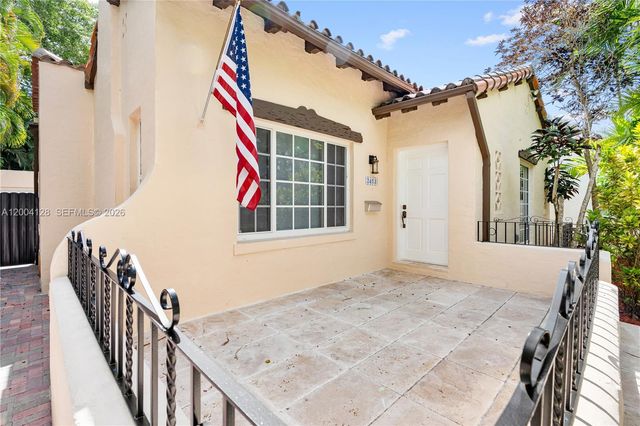 2413 N Greenway Dr, Coral Gables, FL 33134
