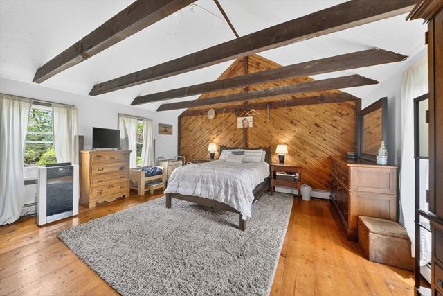 57 Center St, Groveland, MA 01834