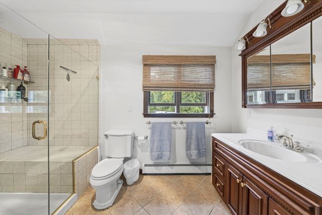 57 Center St, Groveland, MA 01834