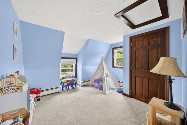57 Center St, Groveland, MA 01834