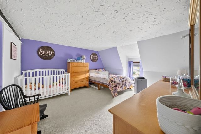 57 Center St, Groveland, MA 01834
