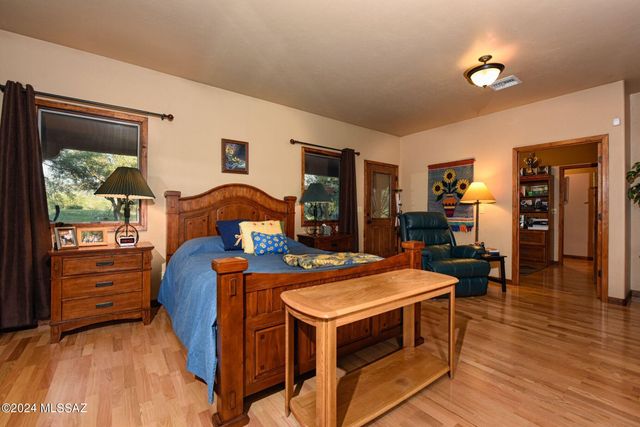 120 Willow Cross Circle, Nogales, AZ 85621