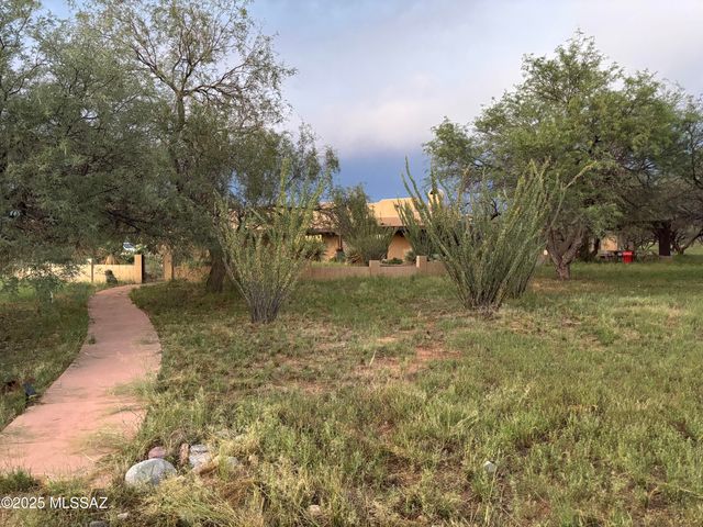 120 Willow Cross Circle, Nogales, AZ 85621