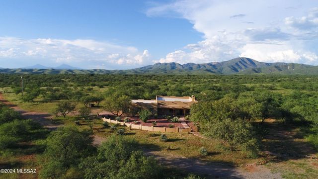 120 Willow Cross Circle, Nogales, AZ 85621