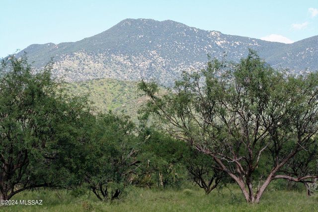 120 Willow Cross Circle, Nogales, AZ 85621