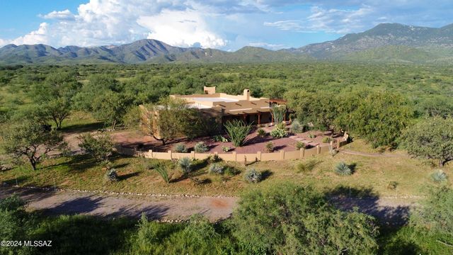 120 Willow Cross Circle, Nogales, AZ 85621