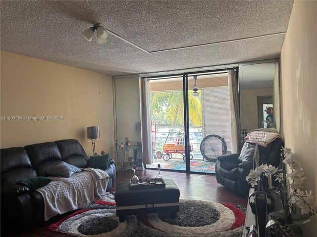 1820 N 81st Ave 3310, North Lauderdale, FL 33068