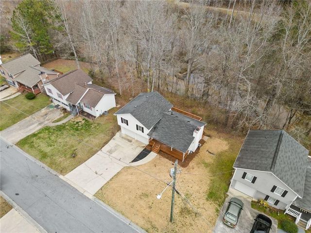 109 Brookside Court, Dallas, GA 30132