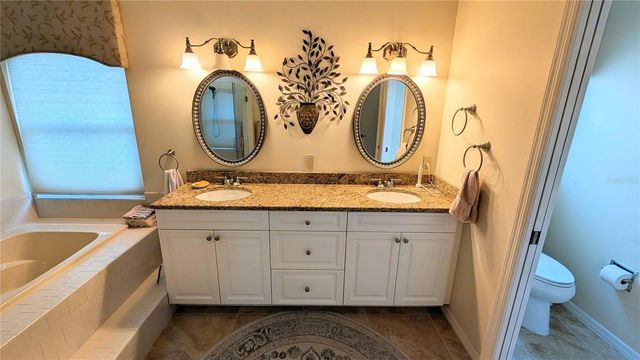 4935 PEPPERWOOD PLACE, Venice, FL 34293