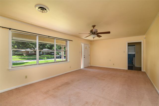 5810 Lovers Lane, Shreveport, LA 71105