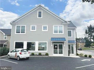 32 W KING ST, Malvern, PA 19355