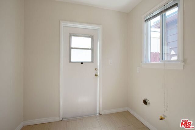 2604 S Garth Avenue, Los Angeles, CA 90034