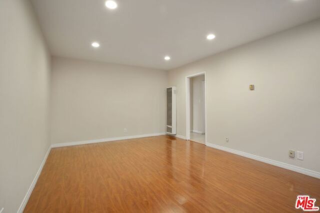 2604 S Garth Avenue, Los Angeles, CA 90034