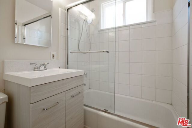 2604 S Garth Avenue, Los Angeles, CA 90034