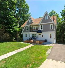 5025 Lydia Avenue, Kansas City, MO 64110