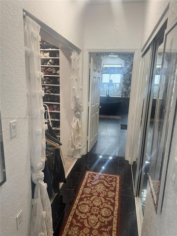 13707 NW 21st St, Pembroke Pines, FL 33028