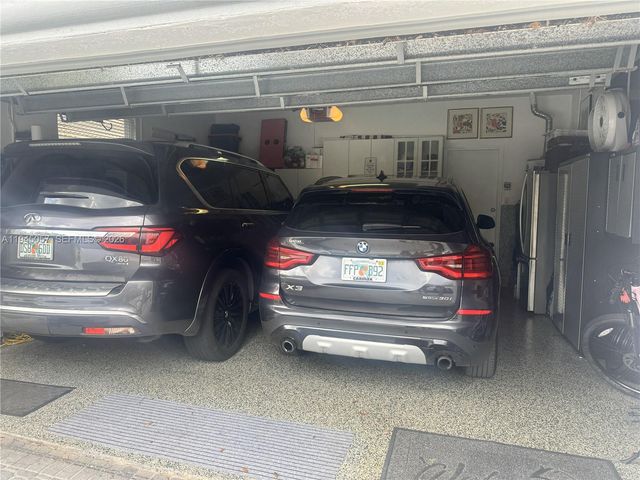 13707 NW 21st St, Pembroke Pines, FL 33028