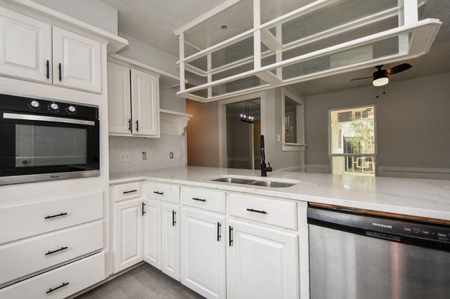 14938 Mesita Drive, Houston, TX 77083