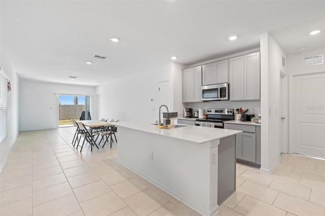 360 LOCH CT, Davenport, FL 33837