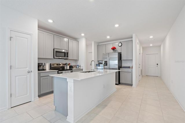 360 LOCH CT, Davenport, FL 33837