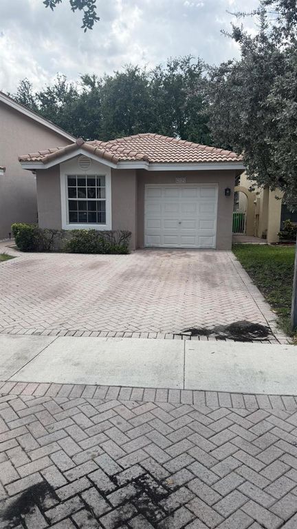 9312 NW 54th Street 9312, Sunrise, FL 33351