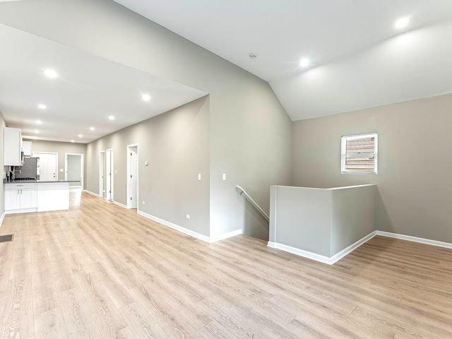 2733 W 38th Street, Chicago, IL 60632