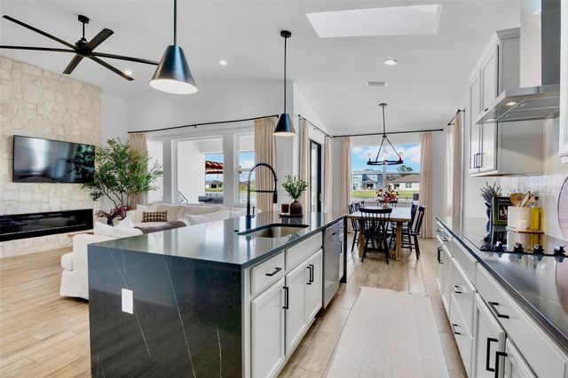 8806 WINDLASS COVE, Parrish, FL 34219