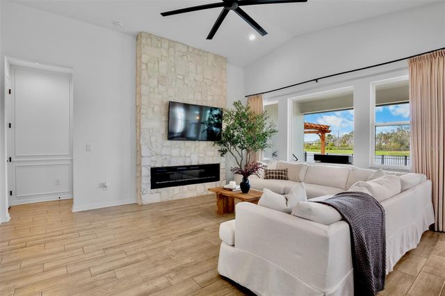 8806 WINDLASS COVE, Parrish, FL 34219