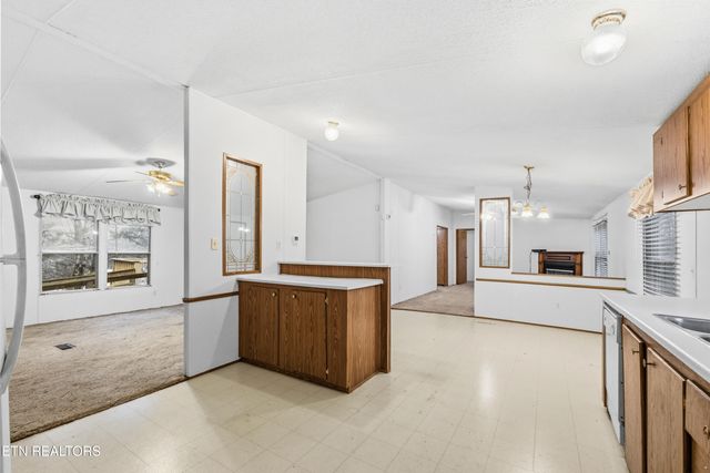 226 Ginger Rd, Maryville, TN 37804