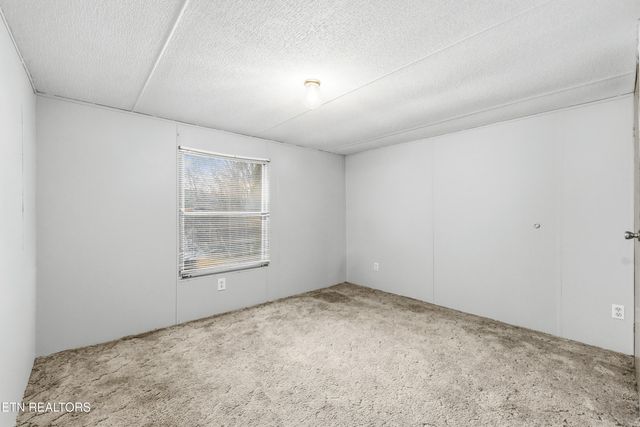 226 Ginger Rd, Maryville, TN 37804