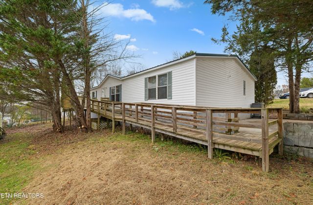 226 Ginger Rd, Maryville, TN 37804