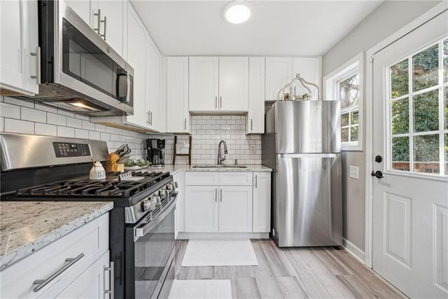 2951 Palm Drive, East Point, GA 30344