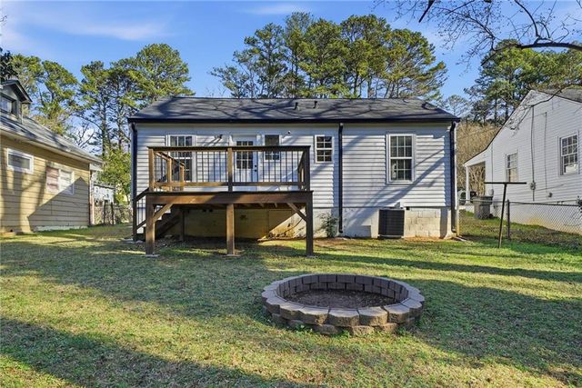 2951 Palm Drive, East Point, GA 30344