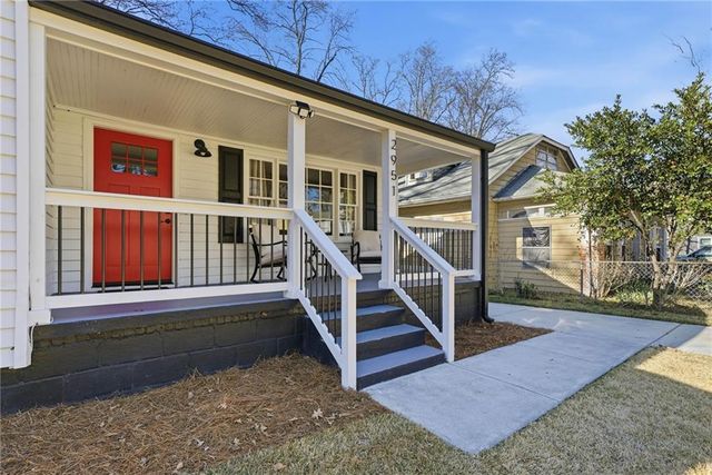 2951 Palm Drive, East Point, GA 30344