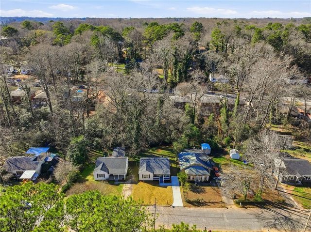 2951 Palm Drive, East Point, GA 30344