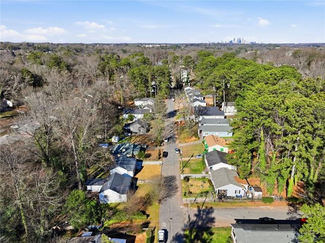 2951 Palm Drive, East Point, GA 30344