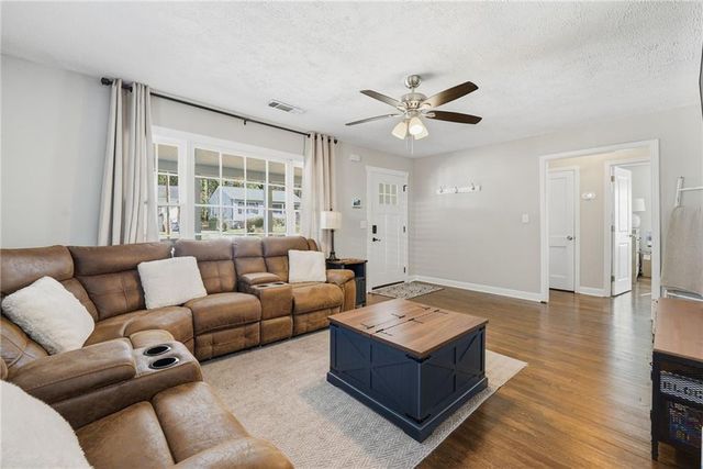 2951 Palm Drive, East Point, GA 30344