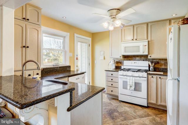 341 MAXSON RD, Lancaster, PA 17601