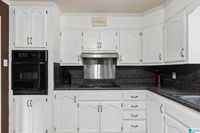 1905 LONGVIEW DRIVE, Hueytown, AL 35023