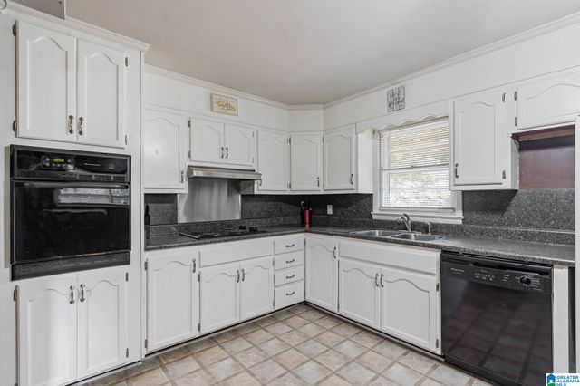 1905 LONGVIEW DRIVE, Hueytown, AL 35023