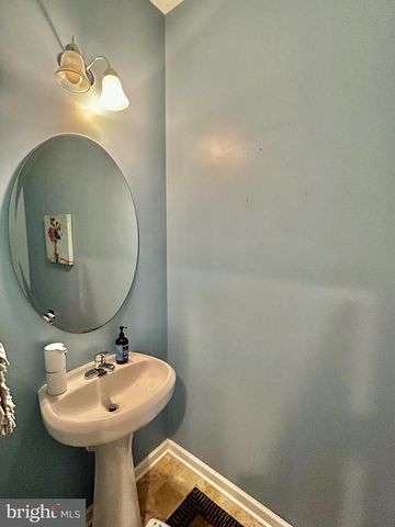 8168 ELM TREE CT, Lincoln, DE 19960