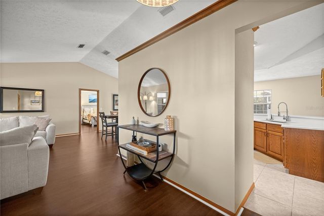 985 NE 50TH AVENUE, Ocala, FL 34470