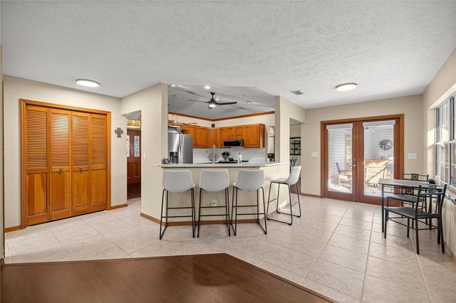 985 NE 50TH AVENUE, Ocala, FL 34470