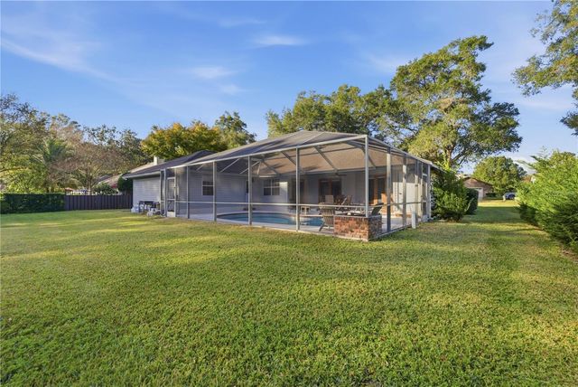 985 NE 50TH AVENUE, Ocala, FL 34470